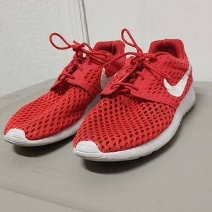 Nike Roshe One Flight Weight women size 6.5Y/8